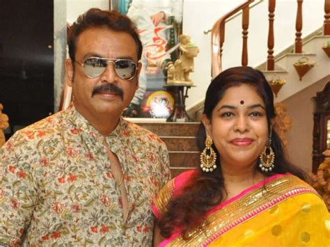 naresh wife photo|More.